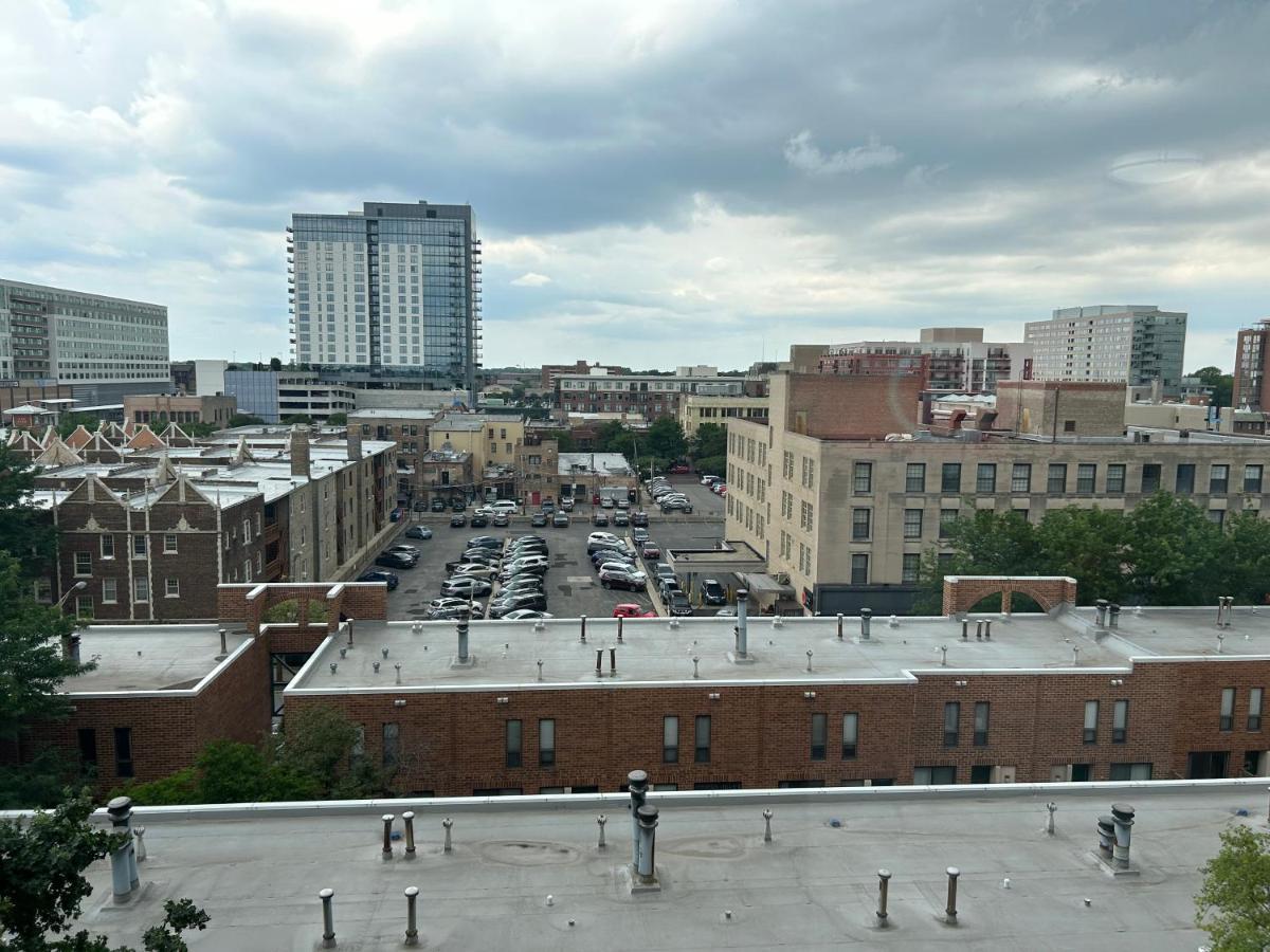 Cozy1 Bdrm Apartment Located In The Heart Of Downtown Oak Park By Glow & Explore Εξωτερικό φωτογραφία
